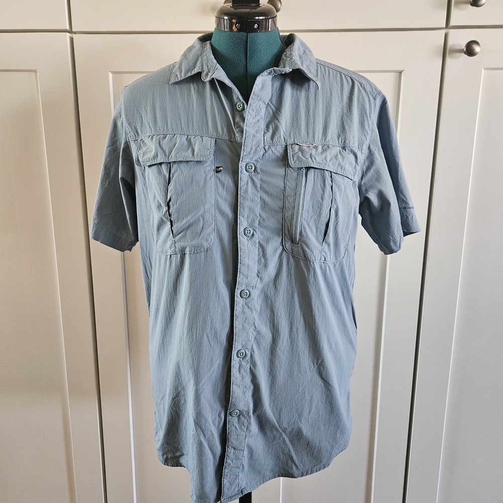 Columbia Men's Casual Sky Blue Button Down Shirt